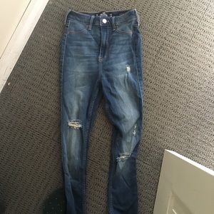 Hollister Ultra High Rise Jeggings